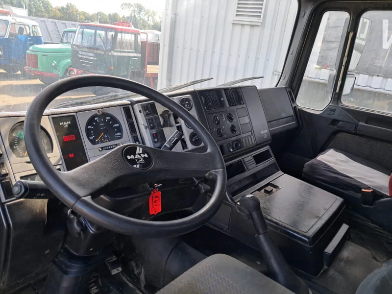 Cab chassis truck MAN 35-364 / FE 360 A , 8x4 , Spring Suspension , ZF Manual , Airco: picture 14