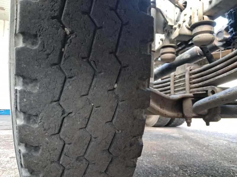 Cab chassis truck MAN 35-364 / FE 360 A , 8x4 , Spring Suspension , ZF Manual , Airco: picture 20