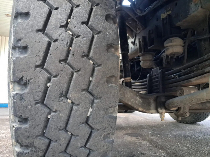 Cab chassis truck MAN 35-364 / FE 360 A , 8x4 , Spring Suspension , ZF Manual , Airco: picture 18