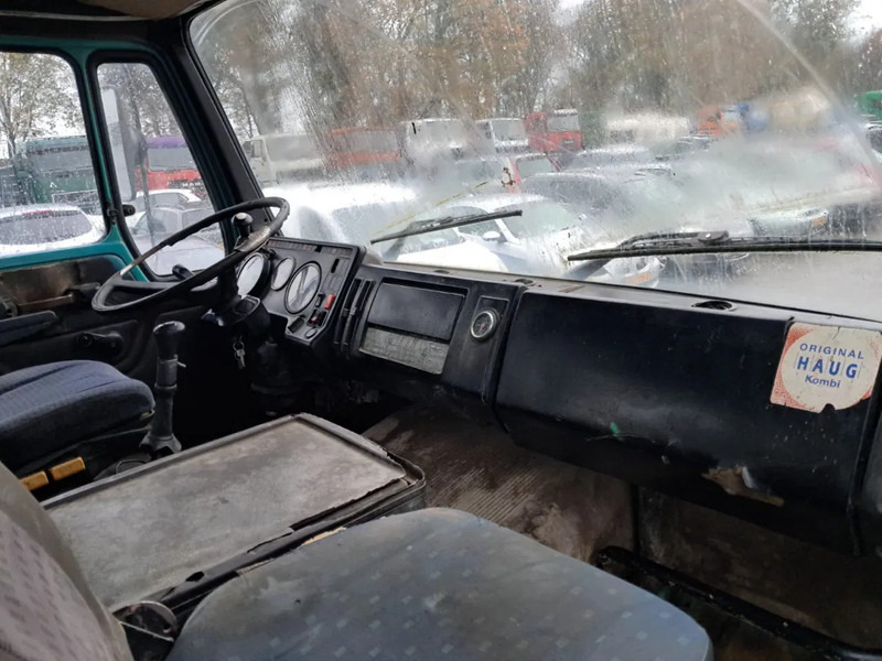 Cab chassis truck Mercedes-Benz 2635 , V8 Bi-Turbo ,6x4 , Spring suspension , ZF Manual: picture 12