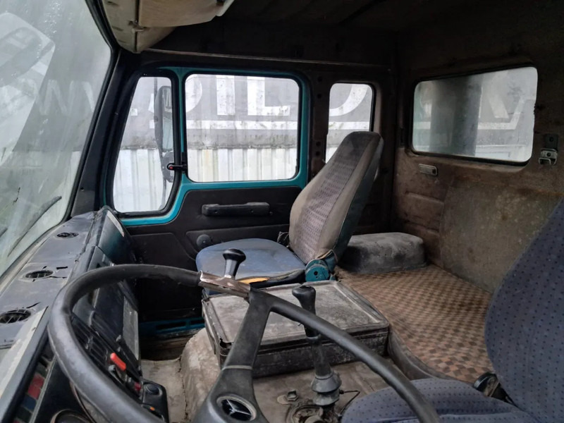 Cab chassis truck Mercedes-Benz 2635 , V8 Bi-Turbo ,6x4 , Spring suspension , ZF Manual: picture 11