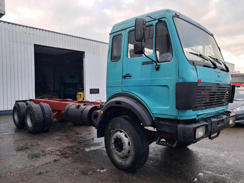 Mercedes-Benz 2635 , V8 Bi-Turbo ,6x4 , Spring suspension , ZF Manual - Cab chassis truck: picture 4 Mercedes-Benz 2635 , V8 Bi-Turbo ,6x4 , Spring suspension , ZF Manual - Cab chassis truck: picture 4