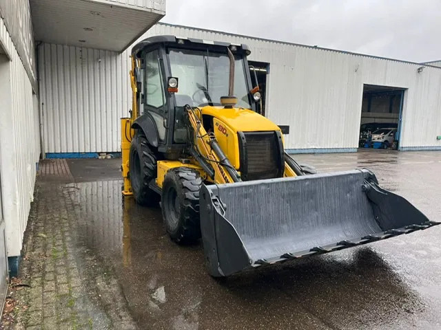 New Holland B 80 B-SS , 4x4 , Backhoe loader , 4in1 Bucket - Backhoe loader: picture 4 New Holland B 80 B-SS , 4x4 , Backhoe loader , 4in1 Bucket - Backhoe loader: picture 4