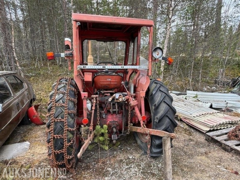 1971 Volvo bm 430 traktor med frontlaster og kjettinger - Farm tractor: picture 4 1971 Volvo bm 430 traktor med frontlaster og kjettinger - Farm tractor: picture 4