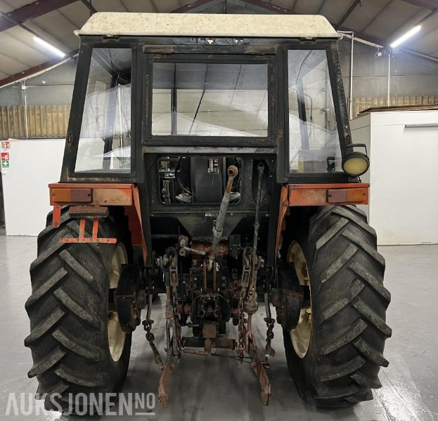 1983 Zetor 7045 - Farm tractor: picture 5 1983 Zetor 7045 - Farm tractor: picture 5