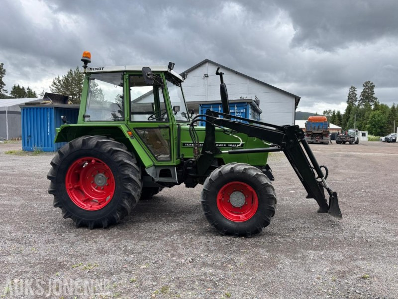 1984 Fendt Farmer Turbomatik 304LS AX Traktor m/Trima 1320 frontlaster - Farm tractor: picture 4 1984 Fendt Farmer Turbomatik 304LS AX Traktor m/Trima 1320 frontlaster - Farm tractor: picture 4