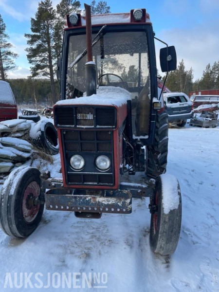 1985 CASE IH 685 - Farm tractor: picture 1 1985 CASE IH 685 - Farm tractor: picture 1