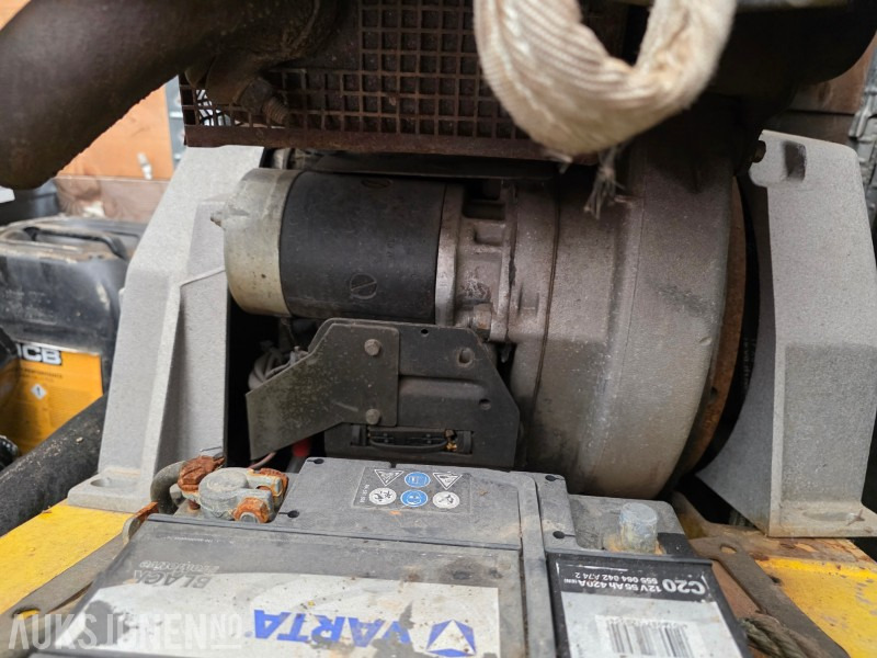 1994 Wacker neuson DPU6055 vibroplate - Construction equipment: picture 5 1994 Wacker neuson DPU6055 vibroplate - Construction equipment: picture 5