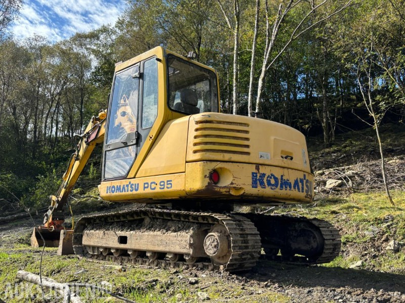 1996 Komatsu 410 - PC 95. 9.3Tonn. S50 Feste. Pusseskuff, Graveskuff og Profilskuff - Excavator: picture 2 1996 Komatsu 410 - PC 95. 9.3Tonn. S50 Feste. Pusseskuff, Graveskuff og Profilskuff - Excavator: picture 2