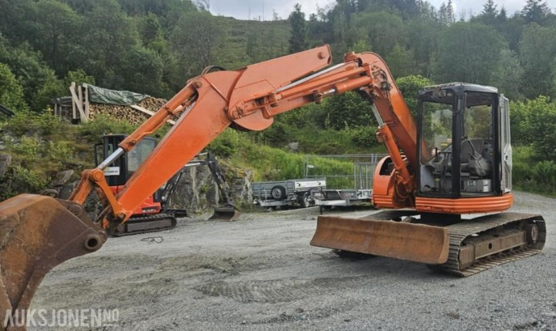 1998 Hitachi Ex 75ur MVA FRI - Excavator: picture 2 1998 Hitachi Ex 75ur MVA FRI - Excavator: picture 2
