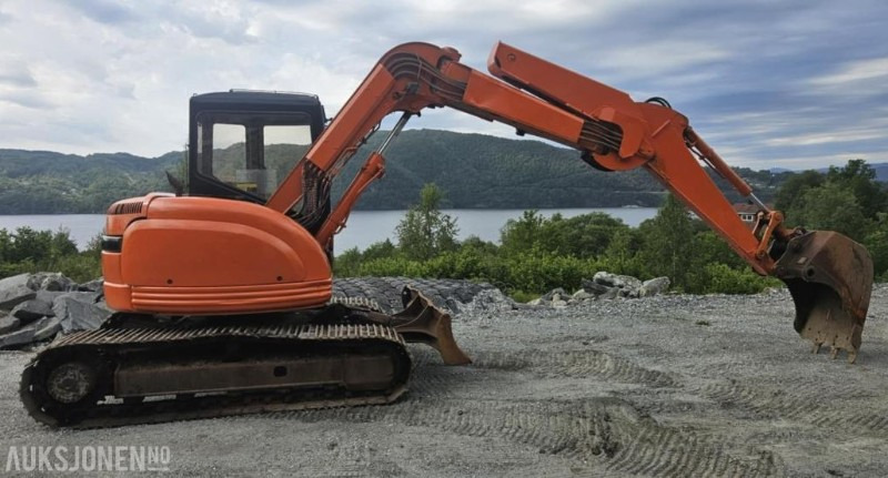 1998 Hitachi Ex 75ur MVA FRI - Excavator: picture 3 1998 Hitachi Ex 75ur MVA FRI - Excavator: picture 3
