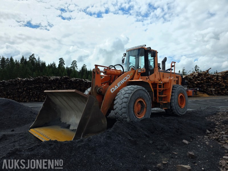 2001 Daewoo MG 400 V - Wheel loader: picture 1 2001 Daewoo MG 400 V - Wheel loader: picture 1