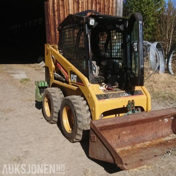 2002 Cat 216 kompaktlaster med motorvarmer - Skid steer loader: picture 3 2002 Cat 216 kompaktlaster med motorvarmer - Skid steer loader: picture 3