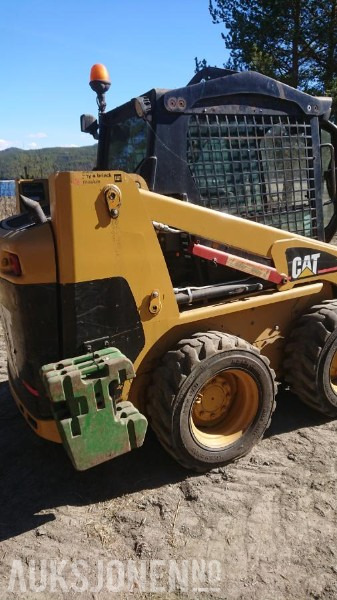 2002 Cat 216 kompaktlaster med motorvarmer - Skid steer loader: picture 4 2002 Cat 216 kompaktlaster med motorvarmer - Skid steer loader: picture 4