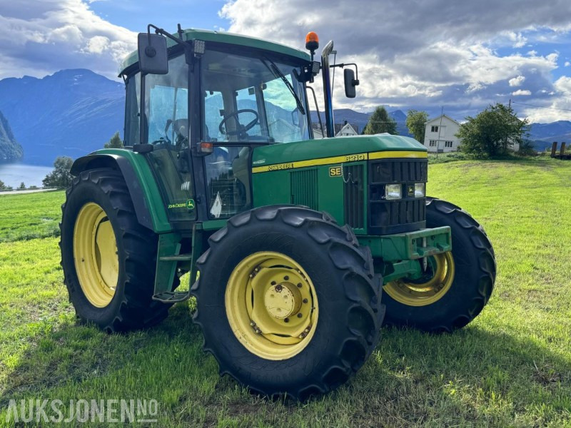 2002 John Deere 6210 - 4x4 - 40 km/t - Farm tractor: picture 3 2002 John Deere 6210 - 4x4 - 40 km/t - Farm tractor: picture 3