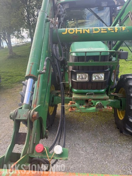 2004 John Deere 6320 - traktor med frontlaste - Farm tractor: picture 4 2004 John Deere 6320 - traktor med frontlaste - Farm tractor: picture 4