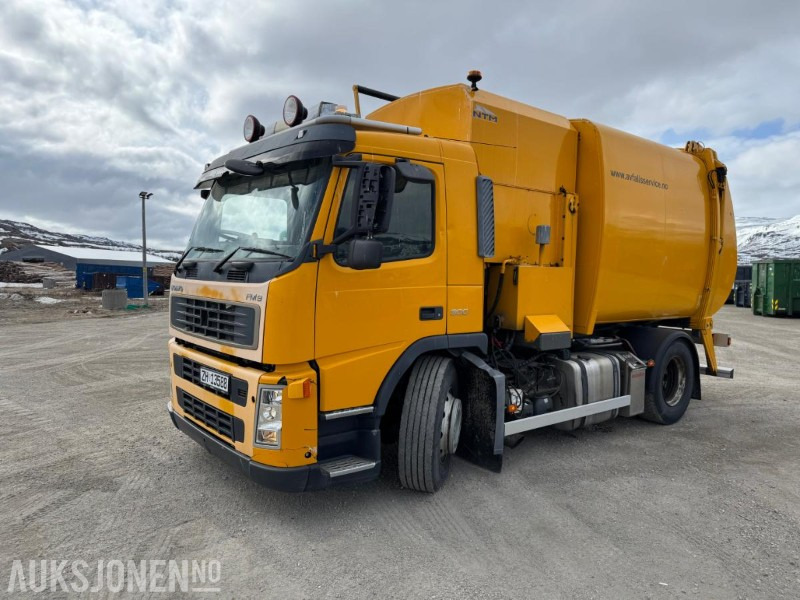 2004 Volvo FM-9 4X2 Komprimator - Sidelaster - 247983KM - Garbage truck: picture 1 2004 Volvo FM-9 4X2 Komprimator - Sidelaster - 247983KM - Garbage truck: picture 1