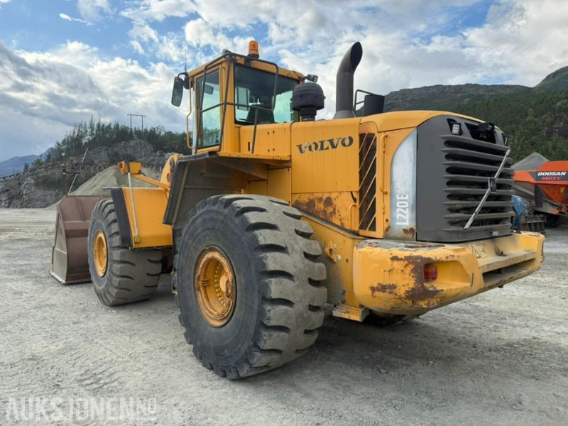2005 Volvo L220E HJULLASTER - 15364 Timer - Wheel loader: picture 3 2005 Volvo L220E HJULLASTER - 15364 Timer - Wheel loader: picture 3