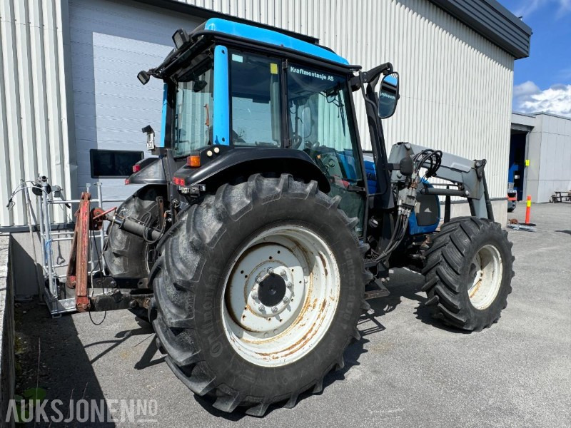 2006 Valtra A95 - 4x4 - 40 km/t - Kun gått 2701 timer - Frontlaster - Triangel og toppstag - Farm tractor: picture 4 2006 Valtra A95 - 4x4 - 40 km/t - Kun gått 2701 timer - Frontlaster - Triangel og toppstag - Farm tractor: picture 4