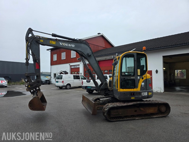 2006 Volvo ECR88 gravemaskin - Vridbar pusseskuff - Skuff 78 cm - EDT Pigghammer - Excavator: picture 2 2006 Volvo ECR88 gravemaskin - Vridbar pusseskuff - Skuff 78 cm - EDT Pigghammer - Excavator: picture 2