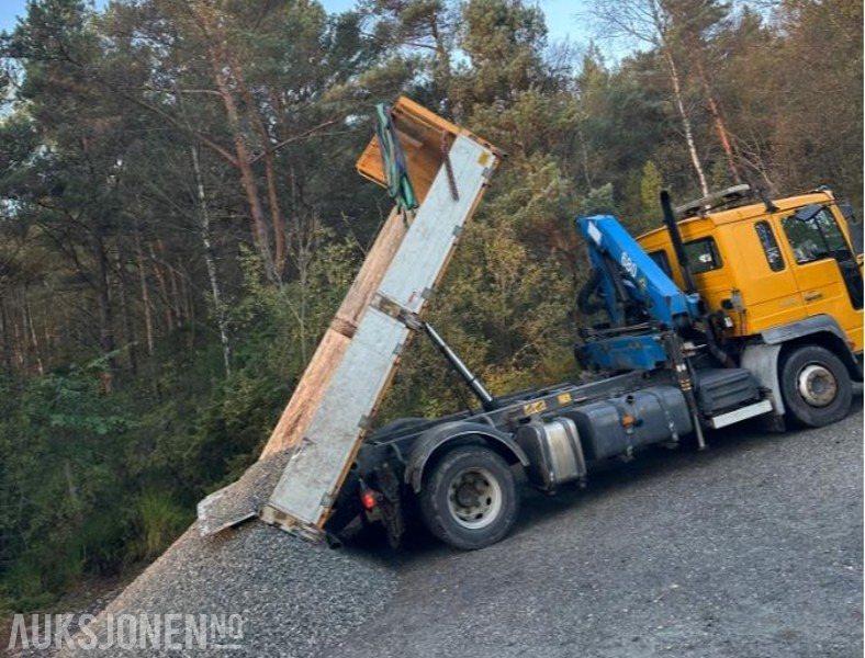 2006 Volvo FL6 med tipp og kran NYLIG EU OK TIL 22.10.2026 - Crane truck: picture 4 2006 Volvo FL6 med tipp og kran NYLIG EU OK TIL 22.10.2026 - Crane truck: picture 4