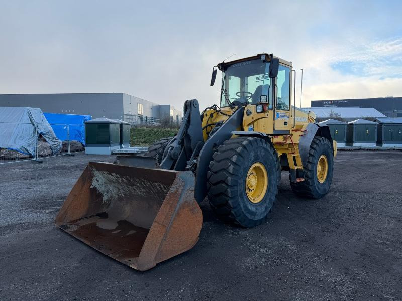 2006 Volvo L90E hjullaster - Sentralsmøring - Joystick - Tilleggshydraulikk - Stort BM Feste - Wheel loader: picture 1 2006 Volvo L90E hjullaster - Sentralsmøring - Joystick - Tilleggshydraulikk - Stort BM Feste - Wheel loader: picture 1