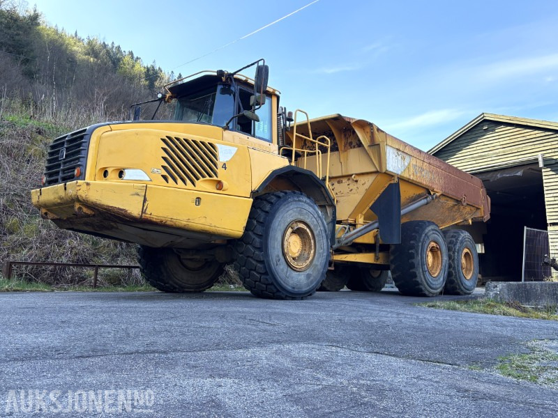 2006 mod Volvo A35D - sorte skilter - 18 182 timer - 89 085 km - Dumper: picture 1 2006 mod Volvo A35D - sorte skilter - 18 182 timer - 89 085 km - Dumper: picture 1
