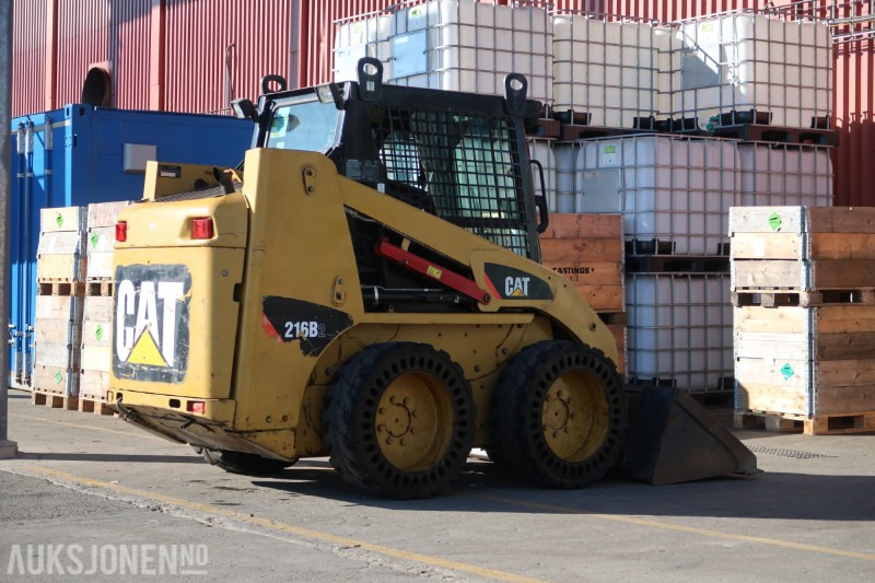 2007 Cat 216B2 Kompaktlaster / Sertifisert / Skuffe - Skid steer loader: picture 3 2007 Cat 216B2 Kompaktlaster / Sertifisert / Skuffe - Skid steer loader: picture 3