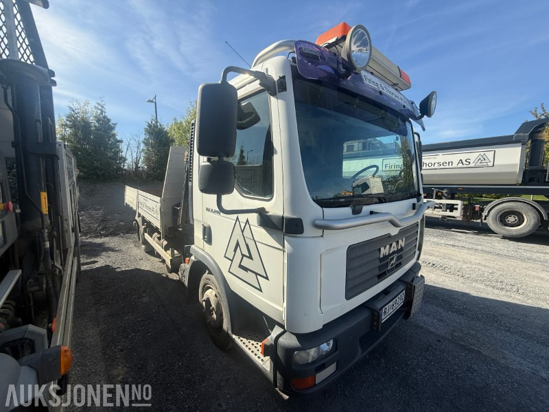 Leasing of  2007 MAN TGL 8.240 - Automat - EU OK - Kran og Tipp - EURO4T - 133025 km 2007 MAN TGL 8.240 - Automat - EU OK - Kran og Tipp - EURO4T - 133025 km: picture 17