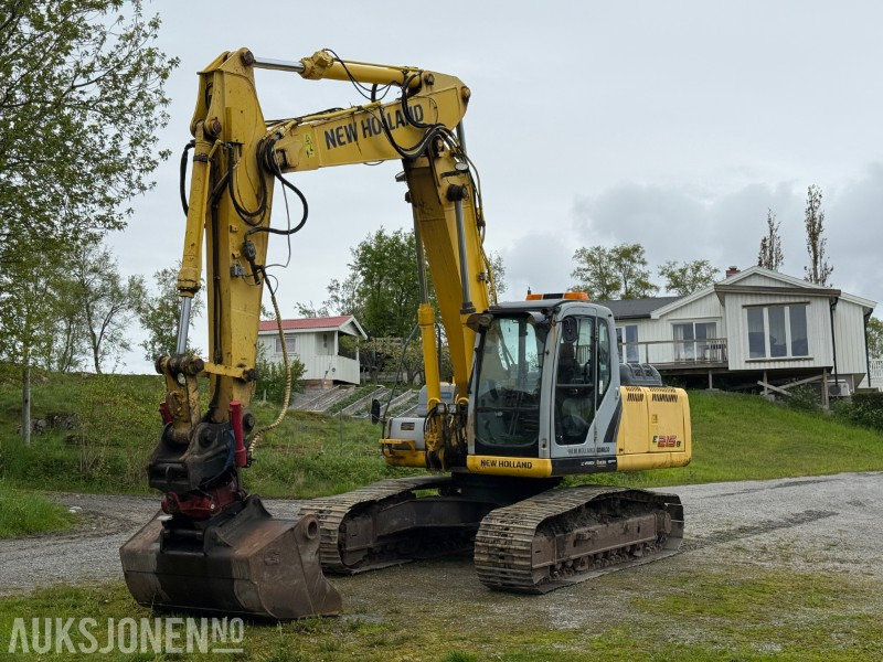2008 Kobelco E215B Beltegraver - 2 skuffer - tiltrotator og leddet bom - Excavator: picture 1 2008 Kobelco E215B Beltegraver - 2 skuffer - tiltrotator og leddet bom - Excavator: picture 1