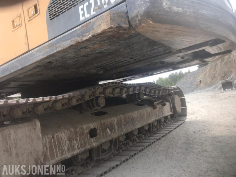 2009 Volvo EC210CL modell, Sentralsmøring, Rototil, pusse skuffe, byttet understell 1.000 timer siden, 15.500 arbeidstimer - Excavator: picture 4 2009 Volvo EC210CL modell, Sentralsmøring, Rototil, pusse skuffe, byttet understell 1.000 timer siden, 15.500 arbeidstimer - Excavator: picture 4