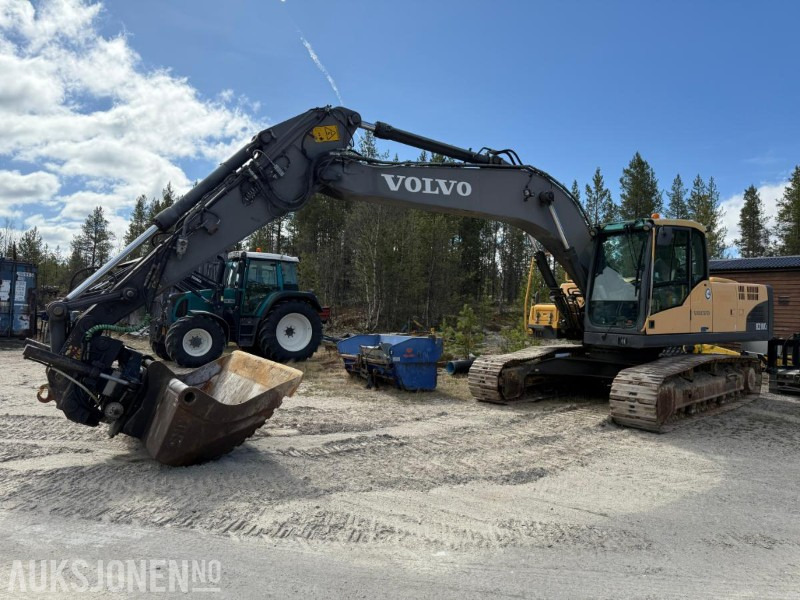 2010 Volvo EC210CL gravemaskin med tiltrotator og 2 skuffer. - Excavator: picture 1 2010 Volvo EC210CL gravemaskin med tiltrotator og 2 skuffer. - Excavator: picture 1