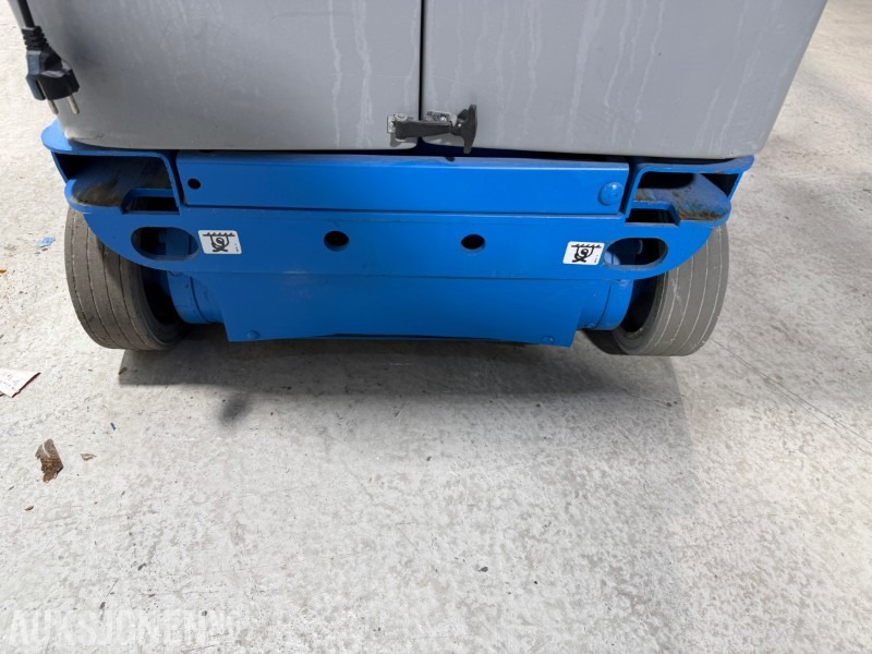 Aerial platform 2011 GRC 12 - 5,5m mastelift: picture 12