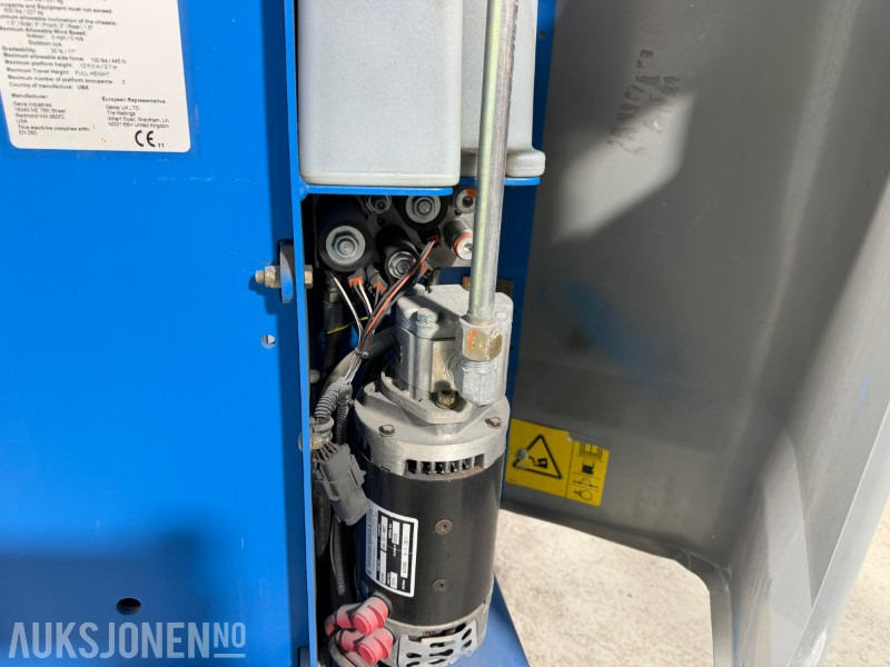 Aerial platform 2011 GRC 12 - 5,5m mastelift: picture 20