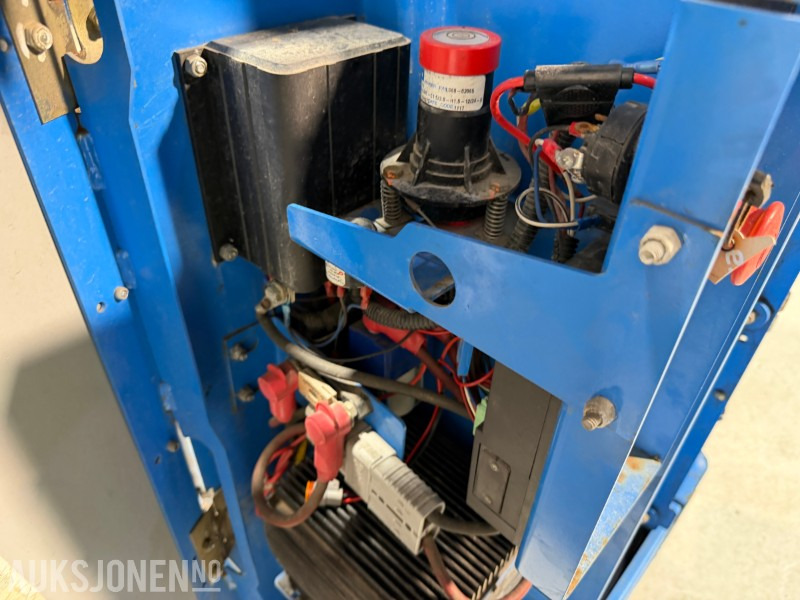 Aerial platform 2011 Genie GRC-12 Mastelift 5,66 m – 389 timer: picture 11