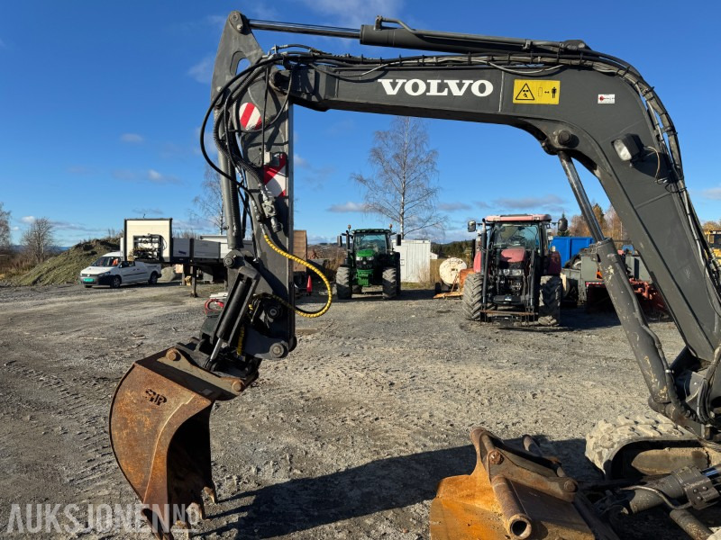 2011 Volvo EC55C GRAVEMNASKON MED 2 SKUFFER - Excavator: picture 3 2011 Volvo EC55C GRAVEMNASKON MED 2 SKUFFER - Excavator: picture 3