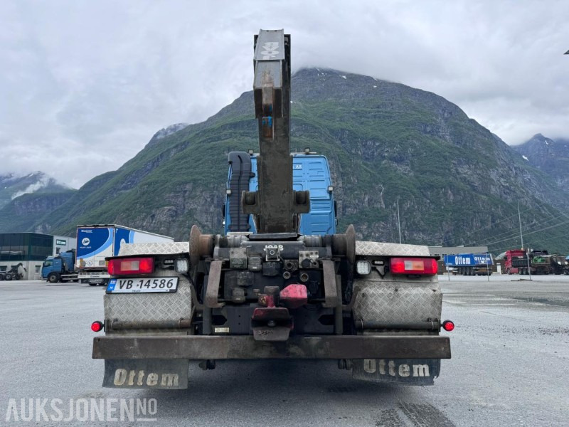 2011 Volvo FH 13 - 540 - Krokbil - Brøyterigget - Fjernstyrt JOAB krokløft - S90 sandstrøere - Hook lift truck: picture 5 2011 Volvo FH 13 - 540 - Krokbil - Brøyterigget - Fjernstyrt JOAB krokløft - S90 sandstrøere - Hook lift truck: picture 5