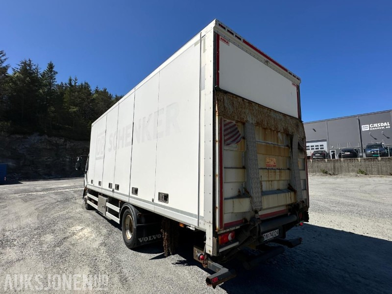 2011 Volvo FL-290 Skapbil med sideåpning Repobjekt, 301362km - Box truck: picture 3 2011 Volvo FL-290 Skapbil med sideåpning Repobjekt, 301362km - Box truck: picture 3