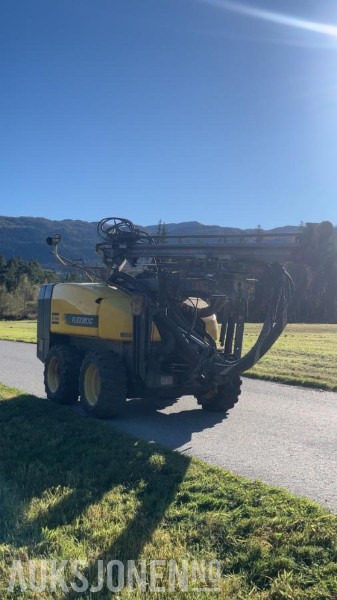 2013 Atlas Copco T15 - Drilling rig: picture 2 2013 Atlas Copco T15 - Drilling rig: picture 2
