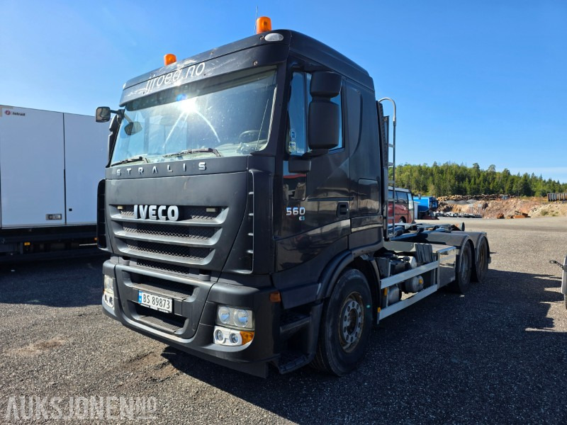 2014 Iveco Stralis Krokbil - Soveplass i førerhus - Ryggekamera - 154538 km - Hook lift truck: picture 1 2014 Iveco Stralis Krokbil - Soveplass i førerhus - Ryggekamera - 154538 km - Hook lift truck: picture 1
