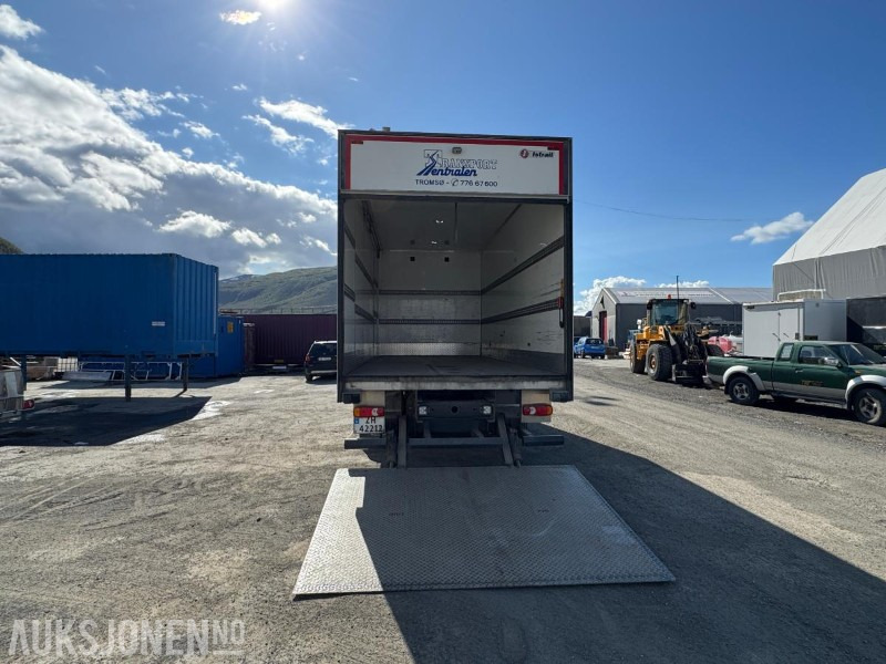 2014 Volvo FL280 4x2 Skapbil - Zepro 2T Bakløft - Varme i skap - Full åpning - Service - 130169KM - Box truck: picture 3 2014 Volvo FL280 4x2 Skapbil - Zepro 2T Bakløft - Varme i skap - Full åpning - Service - 130169KM - Box truck: picture 3