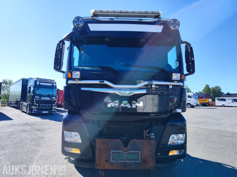 2015 MAN TGX 35.560 Tridem Krokbil m/Brøyteopplegg - Hook lift truck: picture 5 2015 MAN TGX 35.560 Tridem Krokbil m/Brøyteopplegg - Hook lift truck: picture 5