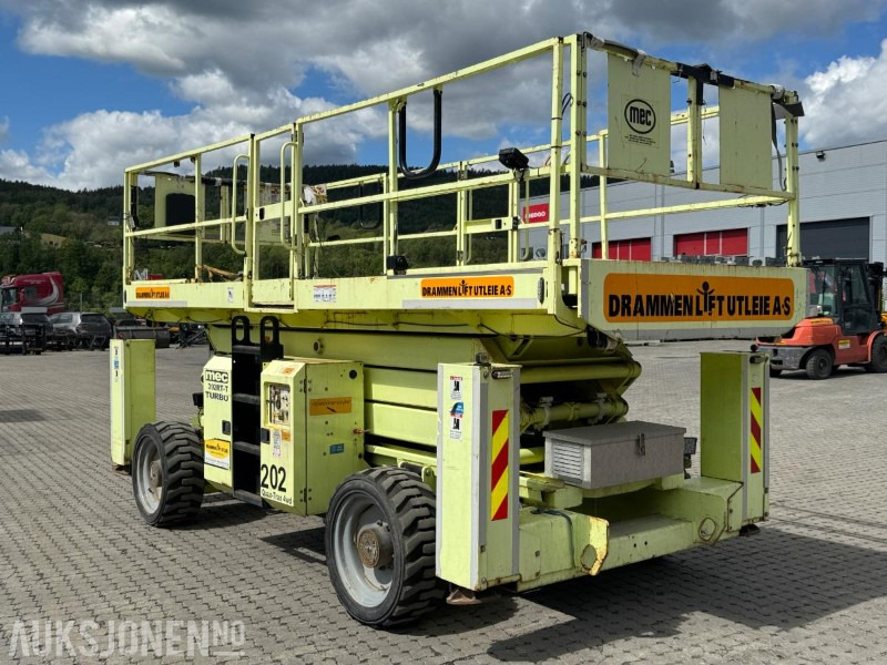 2015 MEC 3392RT sakselift / 4X4 / 12 meter arbeidshøyde - Aerial platform: picture 5 2015 MEC 3392RT sakselift / 4X4 / 12 meter arbeidshøyde - Aerial platform: picture 5