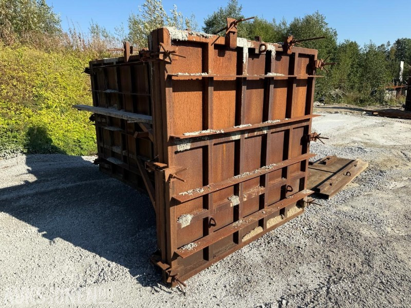 2015 Støpeplan til Plansilo/Støttemur 200x200x350 med Armeringstegning - Construction equipment: picture 2 2015 Støpeplan til Plansilo/Støttemur 200x200x350 med Armeringstegning - Construction equipment: picture 2