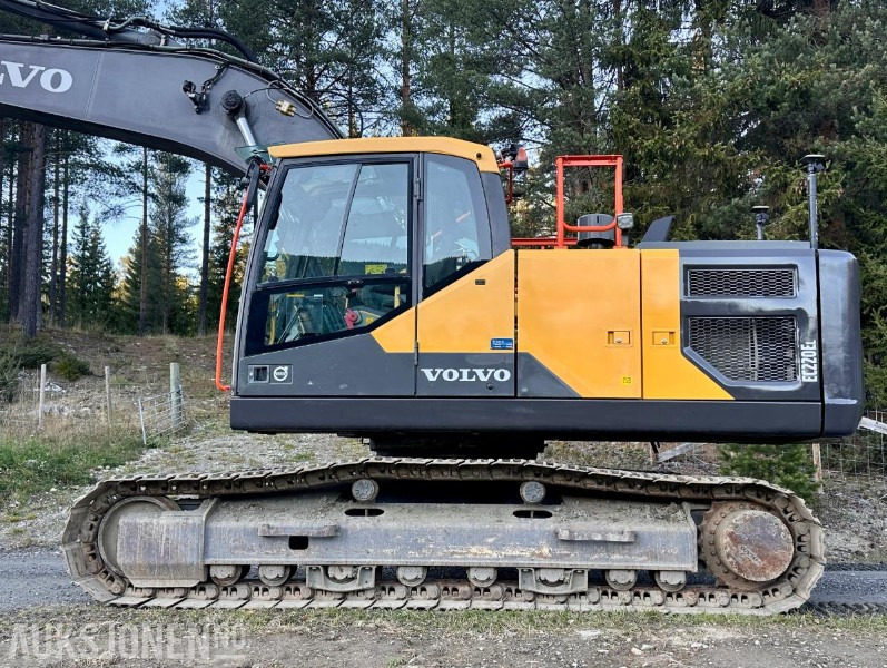 2015 Volvo EC220EL - Excavator: picture 4 2015 Volvo EC220EL - Excavator: picture 4