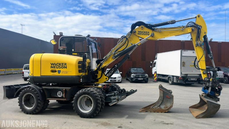 2015 Wacker Neuson EW100 Gravemaskin / Hjulgraver Tiltrotator Pusseskuffe Kabelskuffe 3224 timer - Excavator: picture 3 2015 Wacker Neuson EW100 Gravemaskin / Hjulgraver Tiltrotator Pusseskuffe Kabelskuffe 3224 timer - Excavator: picture 3