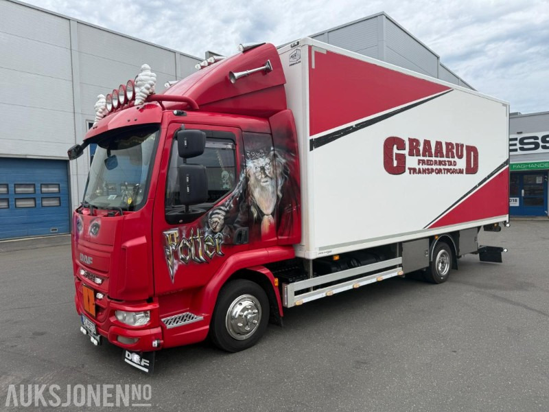 2016 DAF LF SKAPBIL - 15 PALLER - SERVICEHISTORIKK - 1 SJÅFØR - RYGGEKAMERA. - Box truck: picture 1 2016 DAF LF SKAPBIL - 15 PALLER - SERVICEHISTORIKK - 1 SJÅFØR - RYGGEKAMERA. - Box truck: picture 1