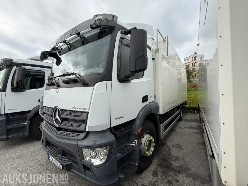 2016 Mercedes-Benz Antos 1830 4X2 Thermo - Bakløft - Lav KM - 75645KM - Box truck: picture 1 2016 Mercedes-Benz Antos 1830 4X2 Thermo - Bakløft - Lav KM - 75645KM - Box truck: picture 1