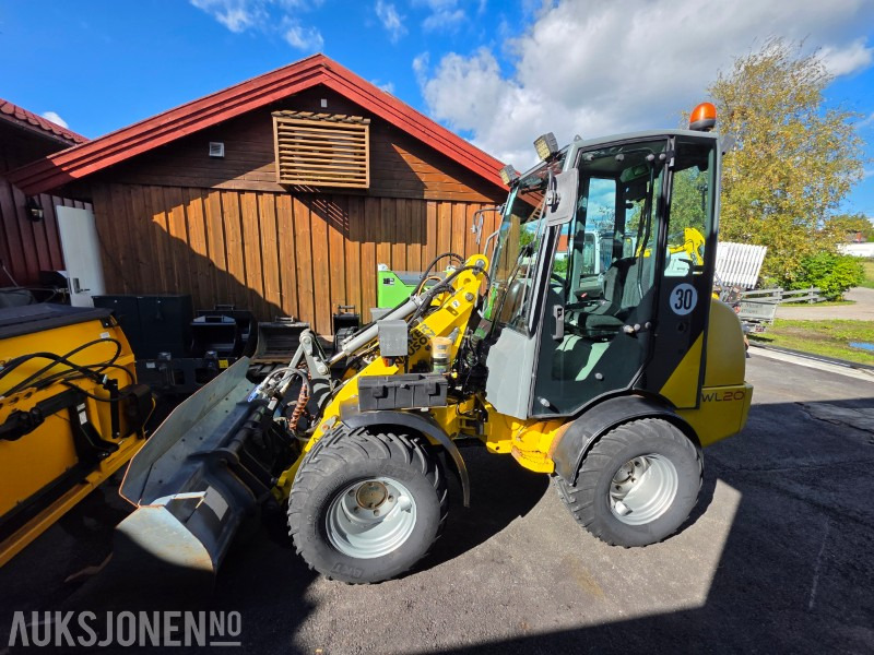 2016 Wacker neuson WL20 hjullaster - Graveskuff 146 cm - 2015 SE Pallegafler - Trejon VP 2.1 Snøskjær - Wheel loader: picture 2 2016 Wacker neuson WL20 hjullaster - Graveskuff 146 cm - 2015 SE Pallegafler - Trejon VP 2.1 Snøskjær - Wheel loader: picture 2