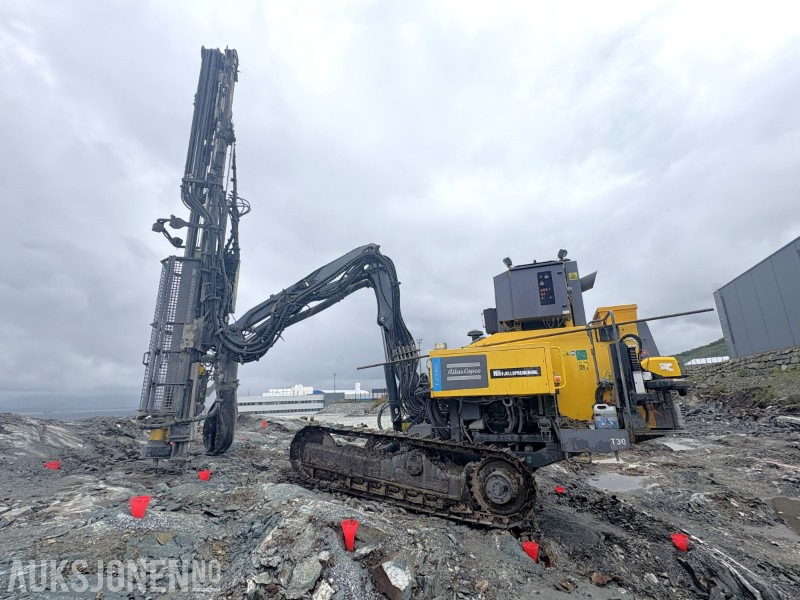 2017 Atlas Copco Flexiroc T30R-03 - 4 574 motortimer - 1 416 hammertimer - Drilling rig: picture 4 2017 Atlas Copco Flexiroc T30R-03 - 4 574 motortimer - 1 416 hammertimer - Drilling rig: picture 4
